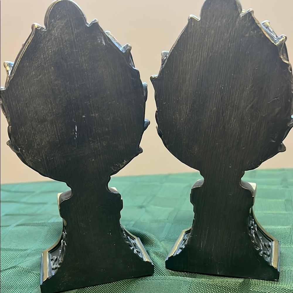 Gold and Black Artichoke Bookends - Picture 4 of 7